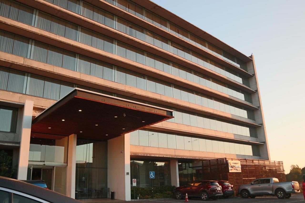 Wyndham Concepcion Pettra Hotel Екстериор снимка The hotel's entrance