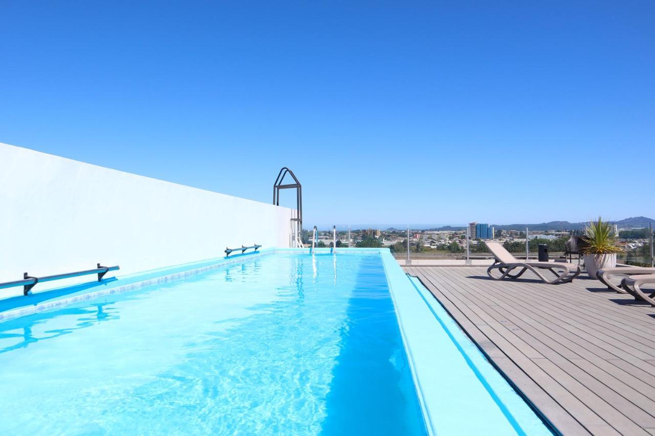 Wyndham Concepcion Pettra Hotel Екстериор снимка Rooftop pool