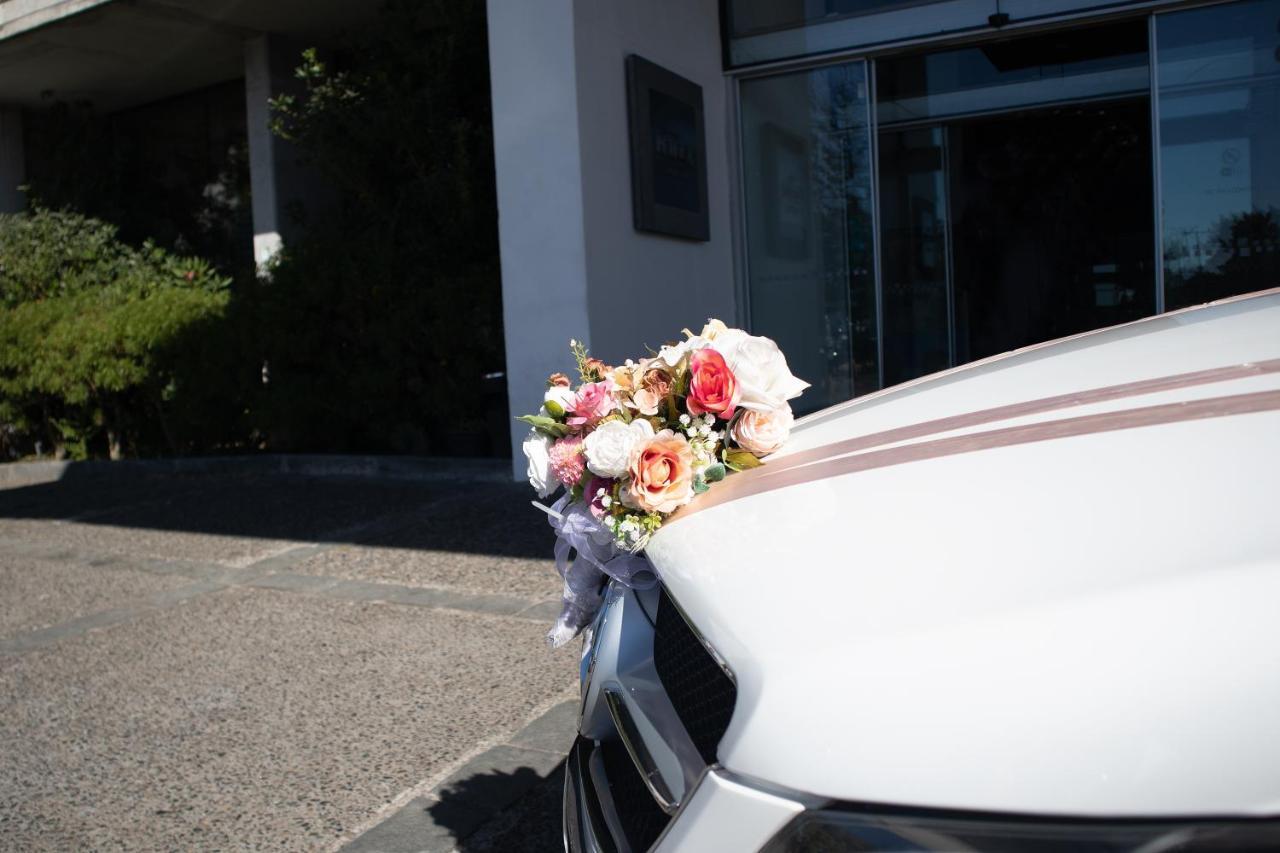 Wyndham Concepcion Pettra Hotel Екстериор снимка Wedding car